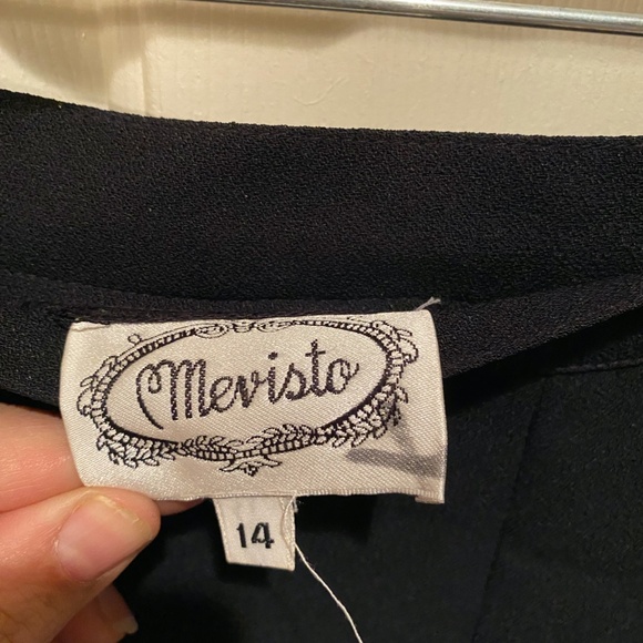 Mevisto Size 14 Skirt - Picture 2 of 3